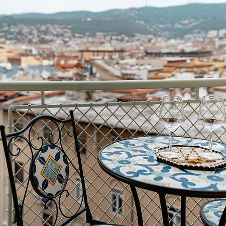 San Giusto Elegante Bilocale Con Balcone E Vista Apartment Trieste Bagian luar foto